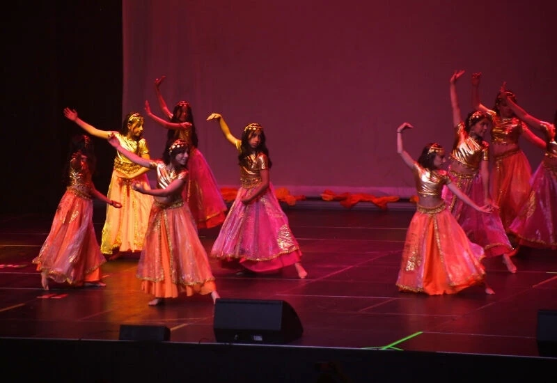 17Danza Uncoli