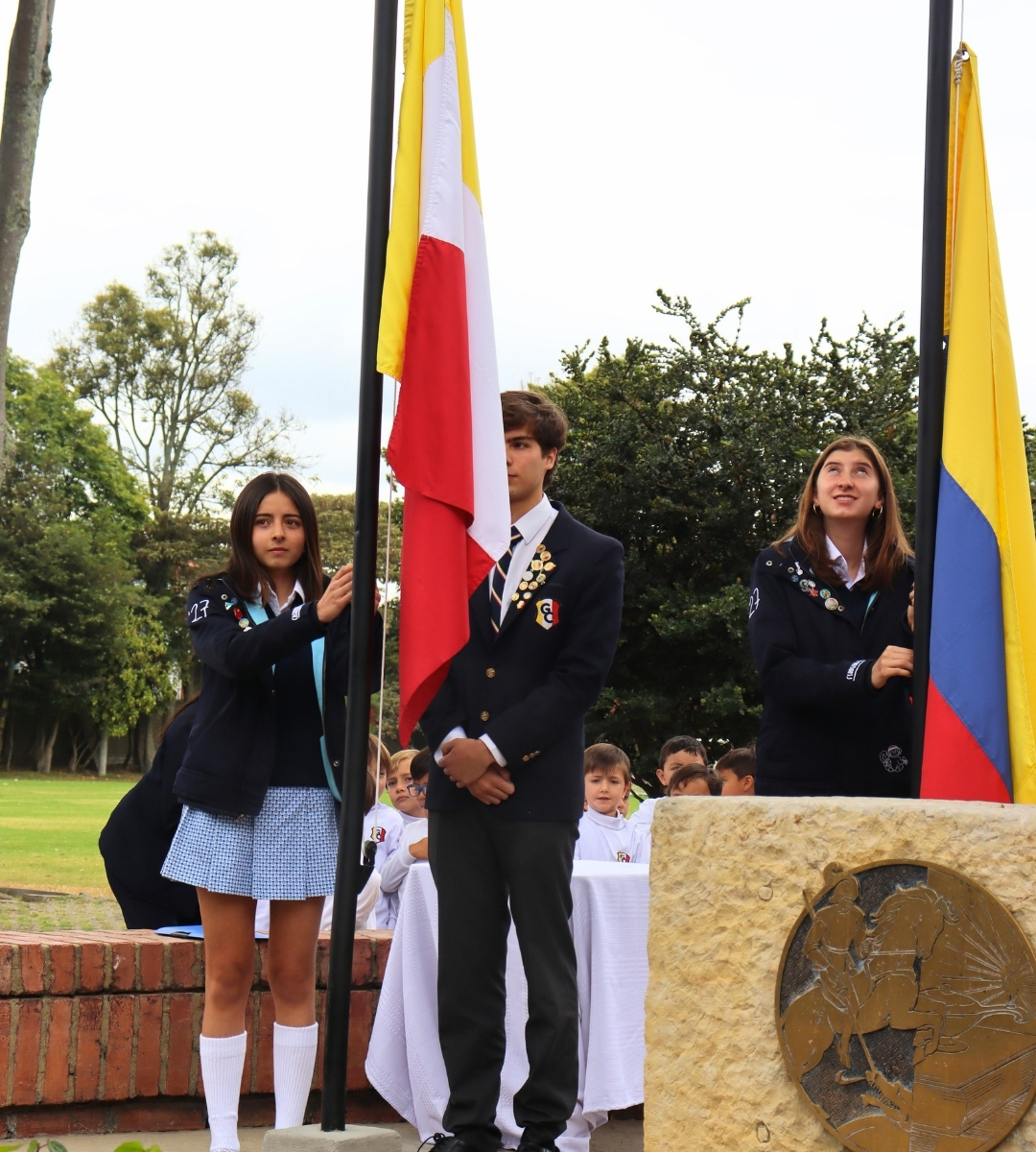 2Izada-Colores-GC
